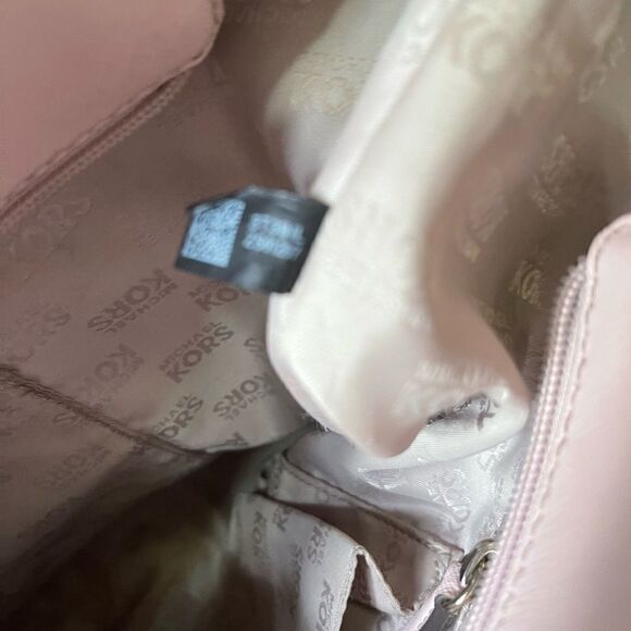 Michael Kors  Carry all tote leather Blossom Pink perforated gold tone laid over - Picture 13 of 16